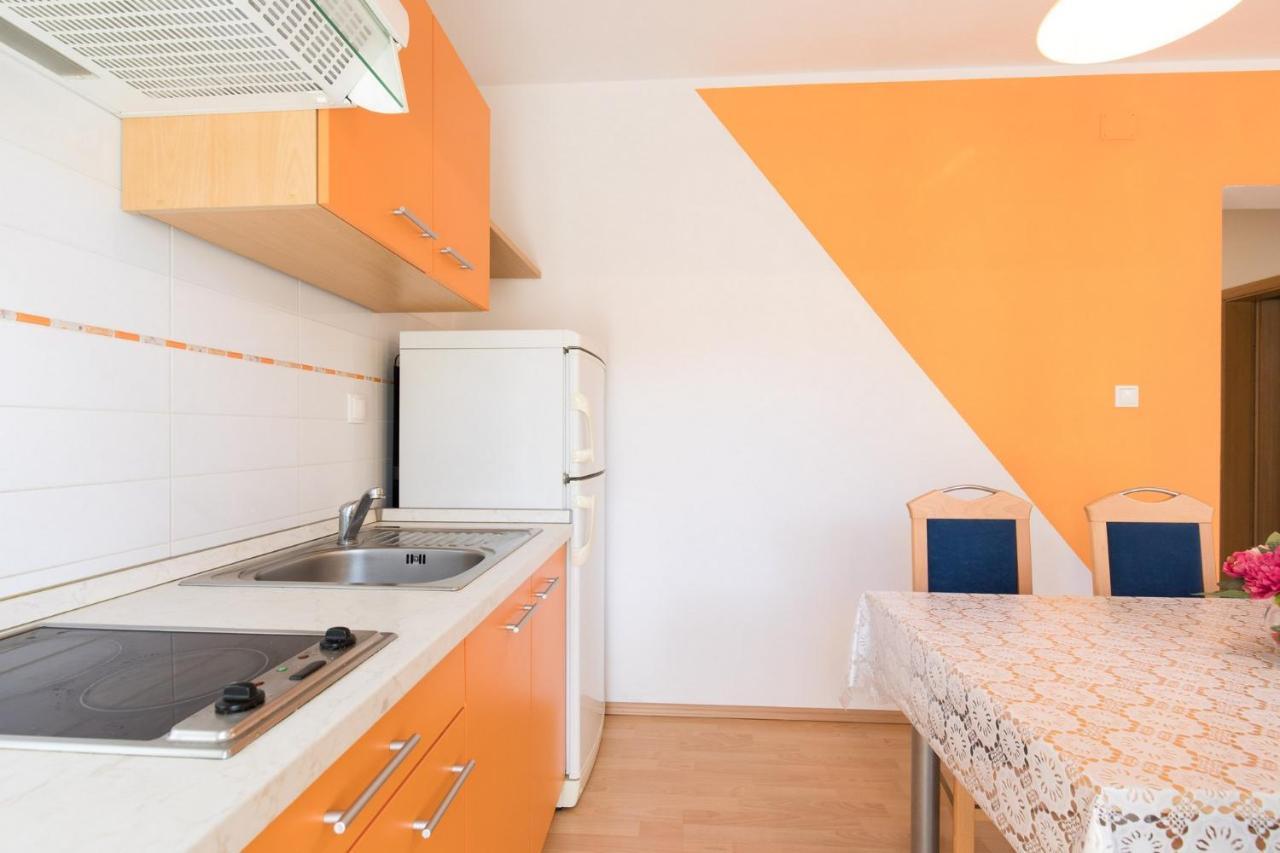 Apartments Mirjana * Central Location And Close To Beach ปูนัต ภายนอก รูปภาพ