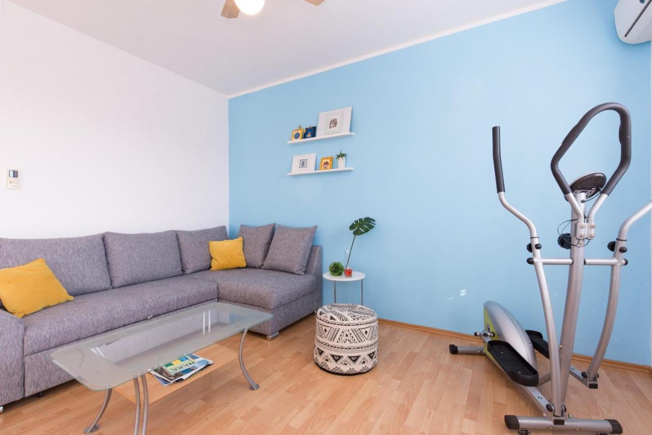 Apartments Mirjana * Central Location And Close To Beach ปูนัต ภายนอก รูปภาพ
